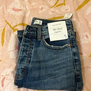 The dad high rise Abercrombie Jean NWT